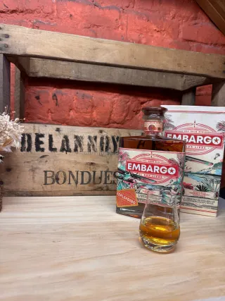 embargo anejo esplendido